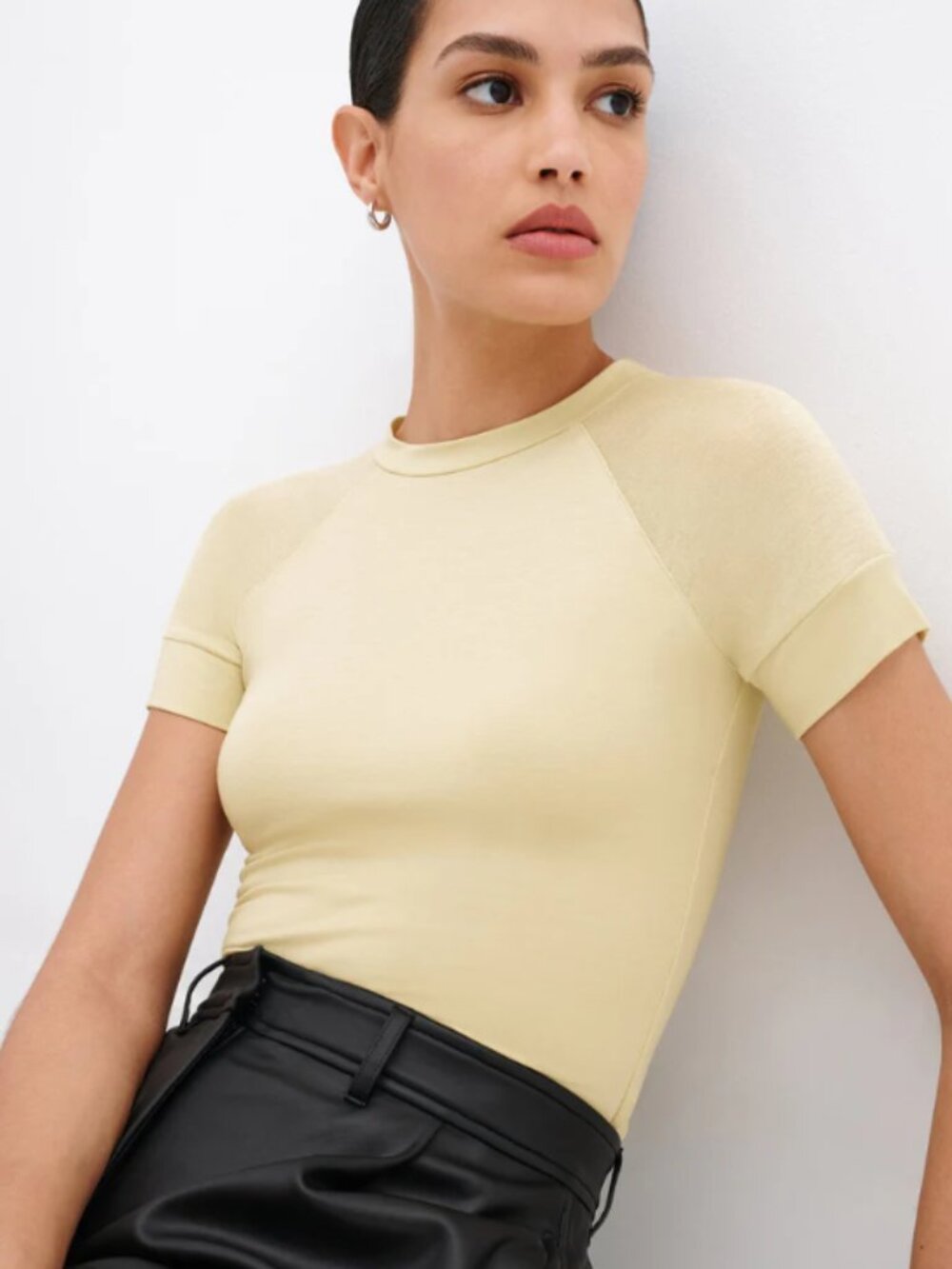 Marcella NYC Harling Short Sleeve Tee Top In Pale Yellow Size Small